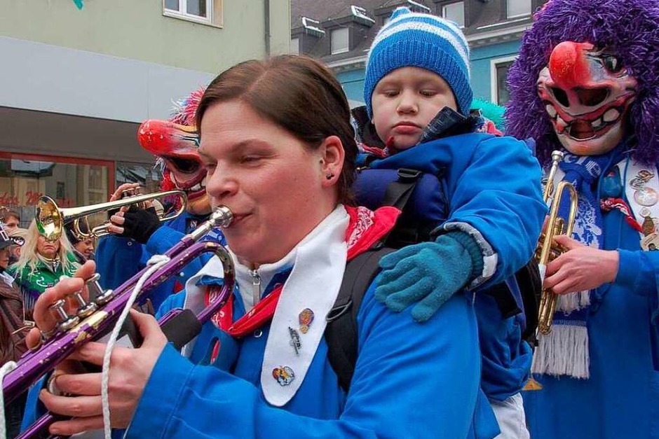 Impressionen vom Fasnachtsmäntigumzug 2010 in Bad Säckingen (Foto: Axel Kremp) Impressionen vom Fasnachtsmäntigumzug 2010 in Bad Säckingen (Foto: Axel Kremp)