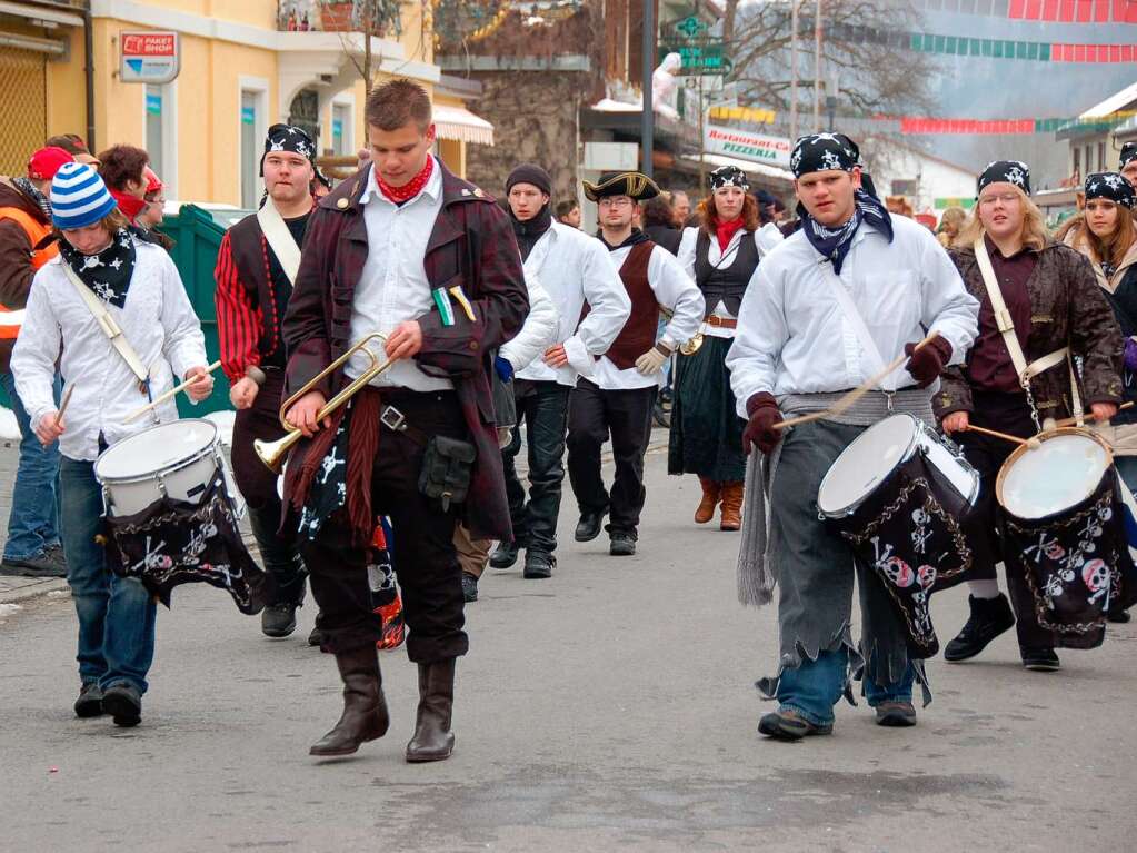 Beste Stimmung beim Fasnetumzug in Sthlingen! Musik und Fasnacht gehren zusammen!