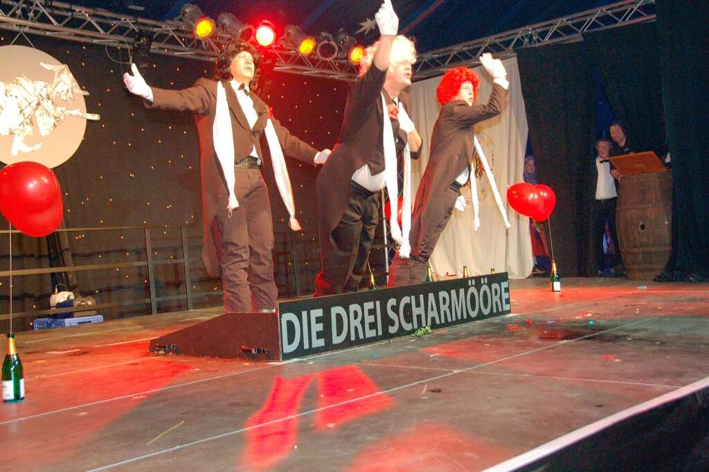 Volker Schenk, Willi Klingberg und Rainer Uwira wickelten die Frauen mit ihrem Scharm um den Finger.