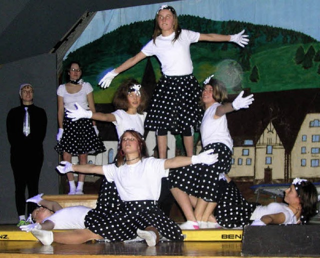 Tanz und Akrobatik gewrzt mit vielen ...astnachtsveranstaltungen in Eisenbach.  | Foto: Gert Brichta