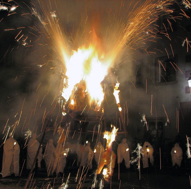 Buggimeischter Weissbrodt hchstpersn... Hler letztlich in Flammen aufging.   | Foto: hildegard siebold