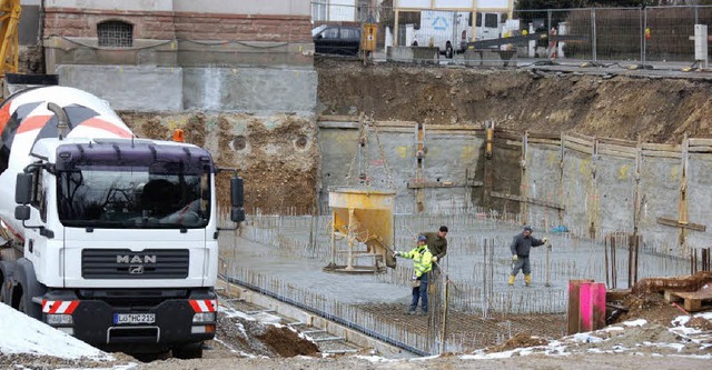 Mehrkosten von rund 200000 Euro gibt  ...ind Schwierigkeiten mit dem Baugrund.   | Foto: Nikolaus  Trenz