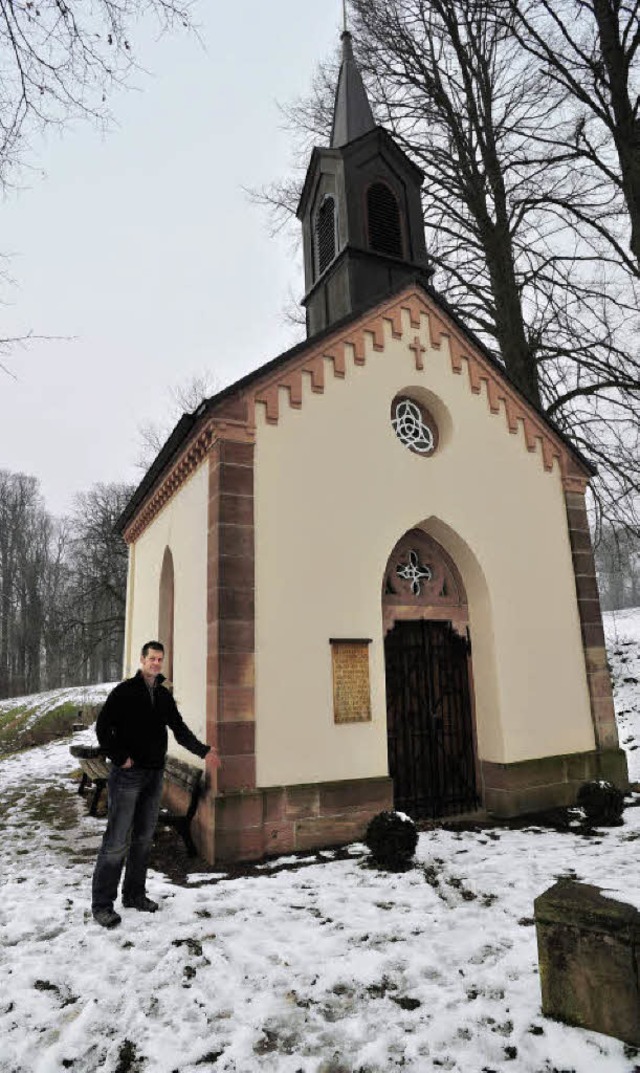 Die Kapelle auf dem Wpplinsberg: Rhr...iche Taufstein  wieder stehen knnte.   | Foto: dieter erggelet
