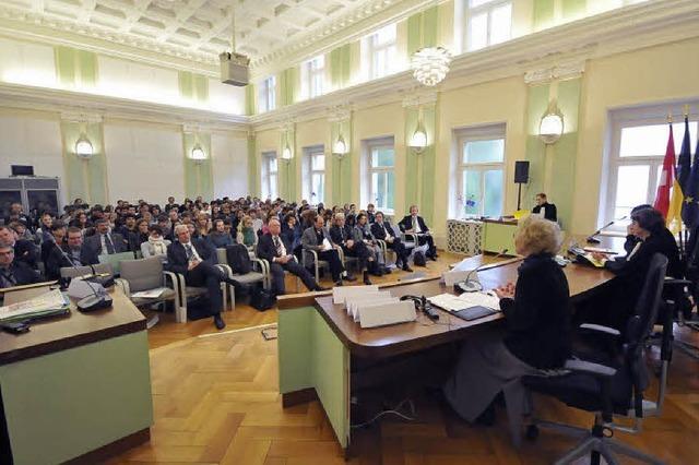 Wieder mehr Jugendliche vor Gericht