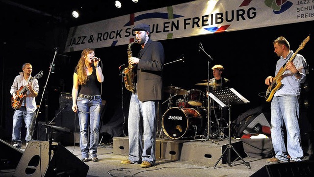 Auftritt als Prfung: Die  Band mit de...itorium der Jazz- und Rockschulen an.   | Foto: thomas Kunz