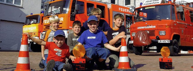 Nachwuchswerbung: Schon mit acht Jahre...nheimer bei der Feuerwehr  mitmachen.   | Foto: Wolfgang Knstle
