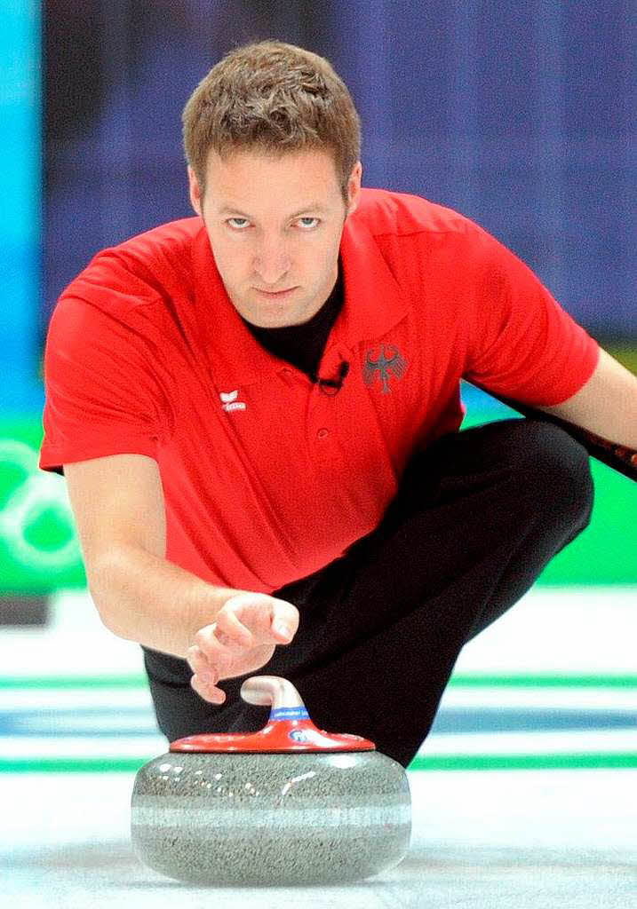 Fokussiert zum Erfolg. Die deutschen Curler um Daniel Herberg setzten sich in einem packenden Duell mit 7:6 gegen die Schweiz durch.