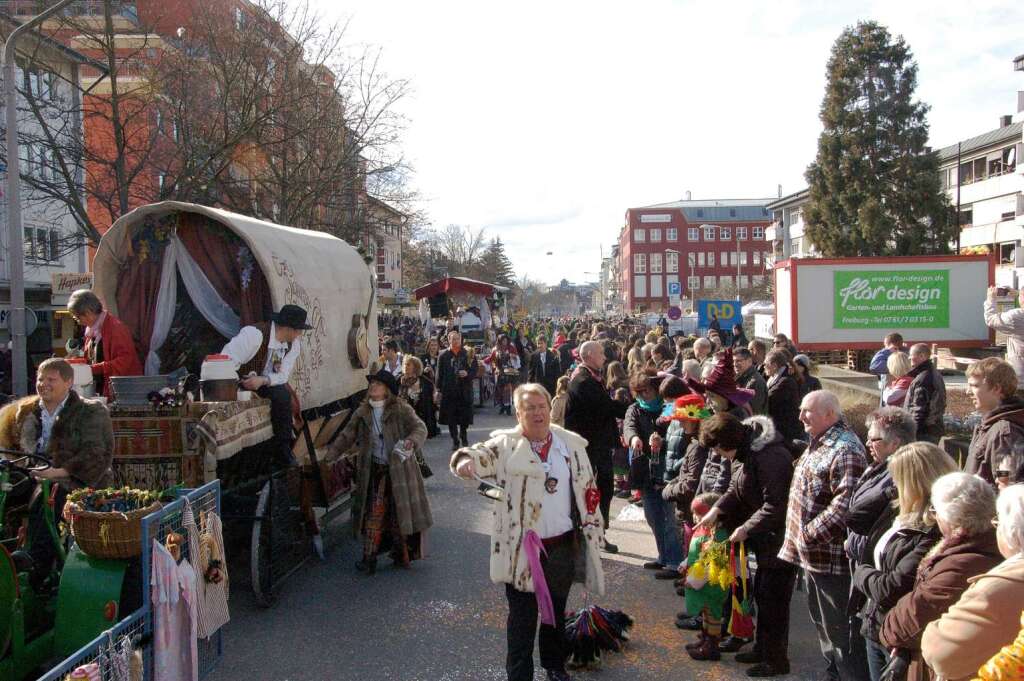 4000 Hstrger in 120 Cliquen boten am Sonntagnachmittag ein buntes Bild