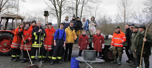 Jugendfeuerwehr, Jger, Grundschler u...ank gab es in Form von Kesselfleisch.   | Foto: fssel