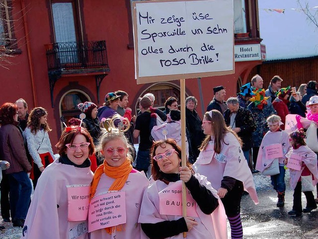 Die Fugruppe aus Brchau mit rosa Brille und eisernem Sparwillen.  | Foto: Karin Maier