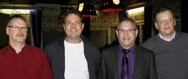 Einen Wechsel gab es im Vorsitz der Ch...d Beisitzer  Gerhard Beiser (rechts).   | Foto: Frank Leonhardt