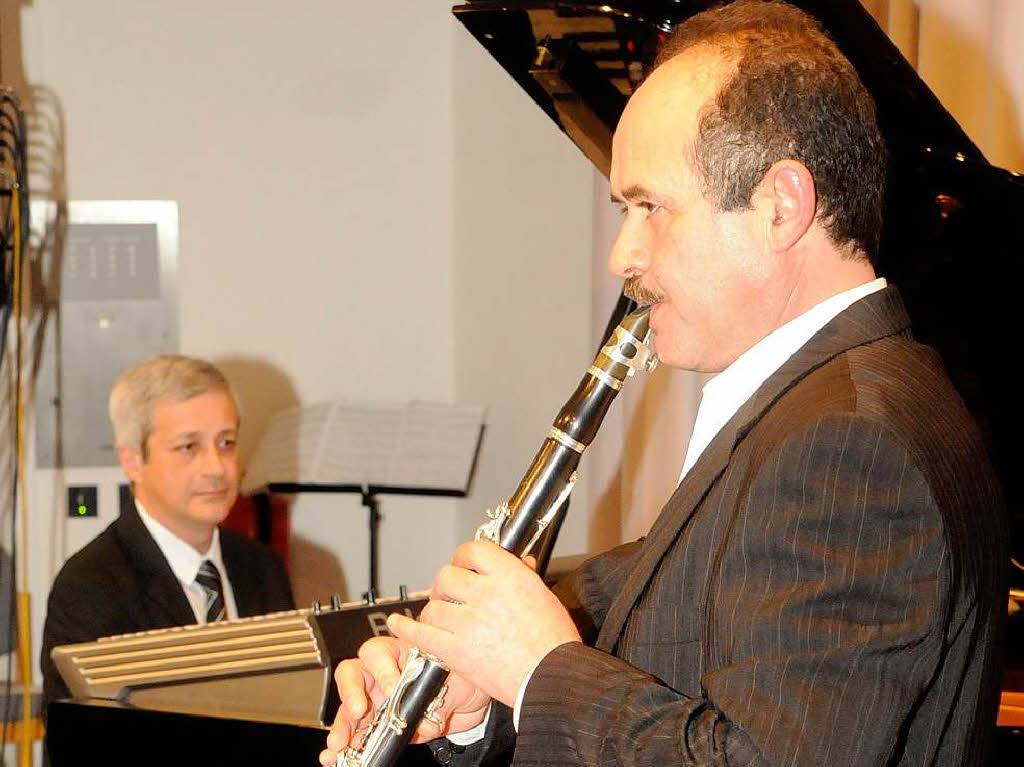 Kultur zum Fest - Igor Murye (Klarinette) und Alexander Vorobjev spielten unter anderem Klezmer-Melodien
