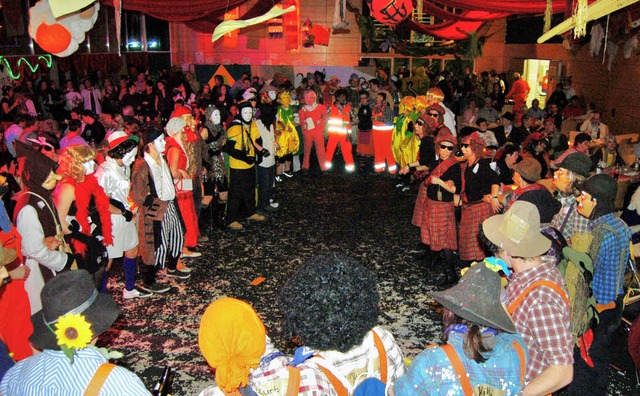 &#8222;10 Jahre Fasnacht in Gresgen&#8...m Preismaskenball der Buurefasnacht.    | Foto: Berger