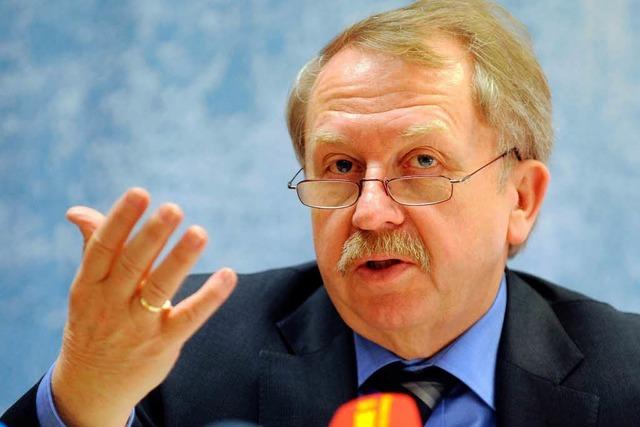 Verliert Helmut Rau sein Ministeramt?