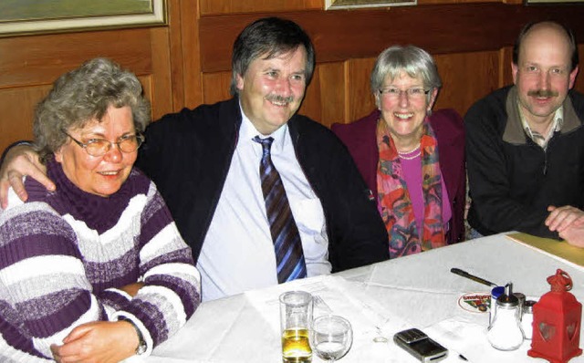 Inge Zumkeller, Frank Porten, Jutta Gr...Fehrenbacher als Vize-Vorsitzenden ab.  | Foto: Stefan Pichler