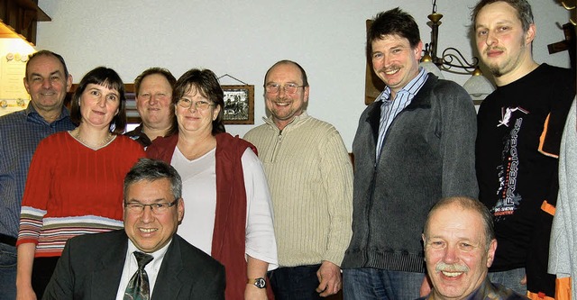 Der  Vorstand des Vorderwlderzuchtver...fehlen Lothar Ebner und Corina Thoma.   | Foto:  Hans-Dieter Folles