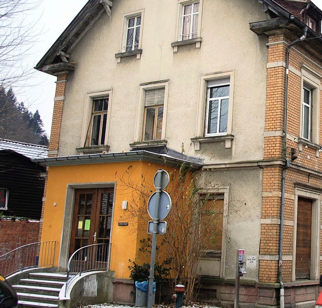 Wegen der Haushaltslage wollen CDU und...s Hauses Bahnhofstrae 1 verschieben.   | Foto: Hermann Jacob