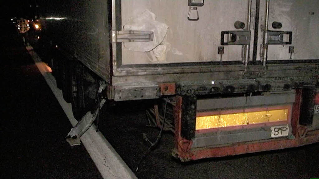 Die Unfallstelle auf der Autobahn 5. Die Unfallstelle auf der Autobahn 5.