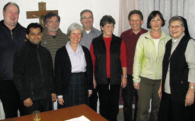 Der  Pfarrgemeinderat von Heilig Kreuz...idi Hausin und Schwester  Gudrun.       | Foto: susanne kanele