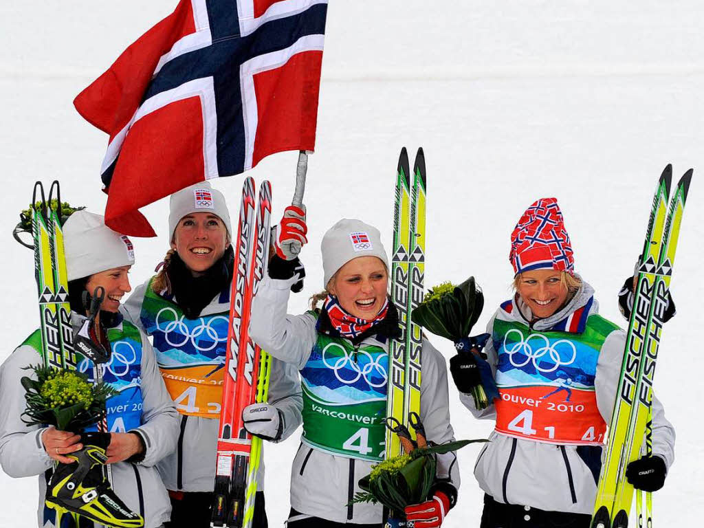 Norwegen hat Gold in der Langlauf-Staffel der Frauen gewonnen.