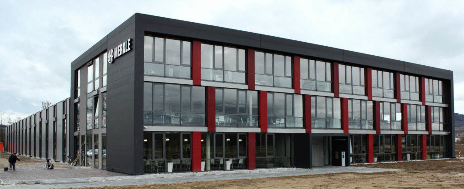 Viel Platz und groe Fenster &#8211; d...gebude von AHP Merkle in Gottenheim.   | Foto: Barbara Schmidt