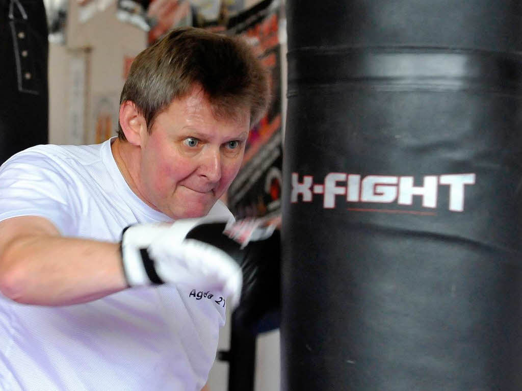 Schwitzen frs Boxdebt: Ulrich von Kirchbach beim Training fr seinen ersten Auftritt im sportlichen Ring.