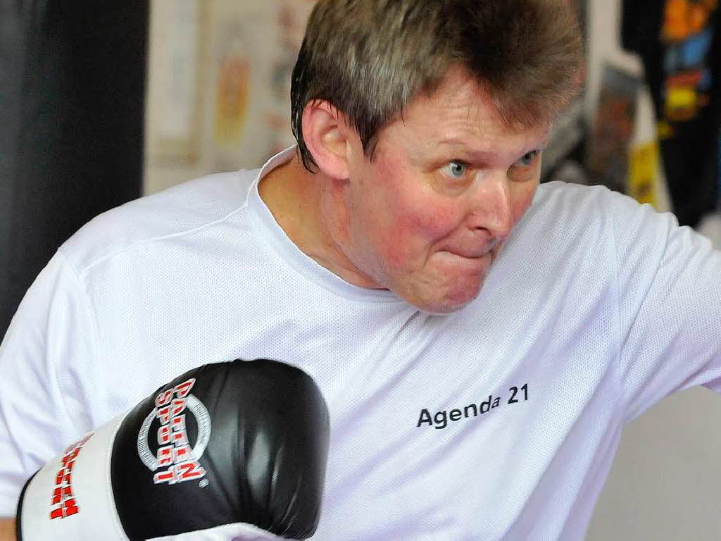 Schwitzen frs Boxdebt: Ulrich von Kirchbach beim Training fr seinen ersten Auftritt im sportlichen Ring.