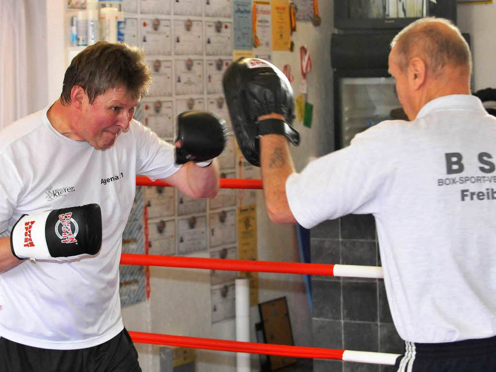 Schwitzen frs Boxdebt: Ulrich von Kirchbach beim Training fr seinen ersten Auftritt im sportlichen Ring.