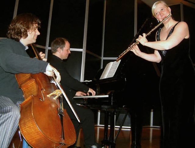 Reizvolle Klangfarben: Das Trio Wiek b...esetzung mit Flte, Cello und Klavier.  | Foto: roswitha frey
