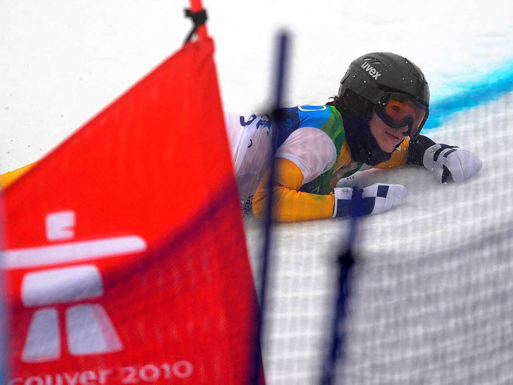 Knapp an Edelmetall vorbei fuhr Selina Jrg als Vierte im Parallel- Riesenslalom der Snowboarderinnen. Ein Sturz brachte sie um die erhoffte Medaille.