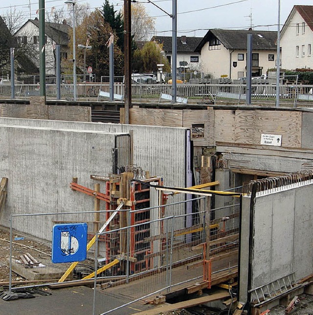 In Eimeldingen haben sich fr die Bahn... der Firma  Bilfinger Berger ergeben.   | Foto: vl