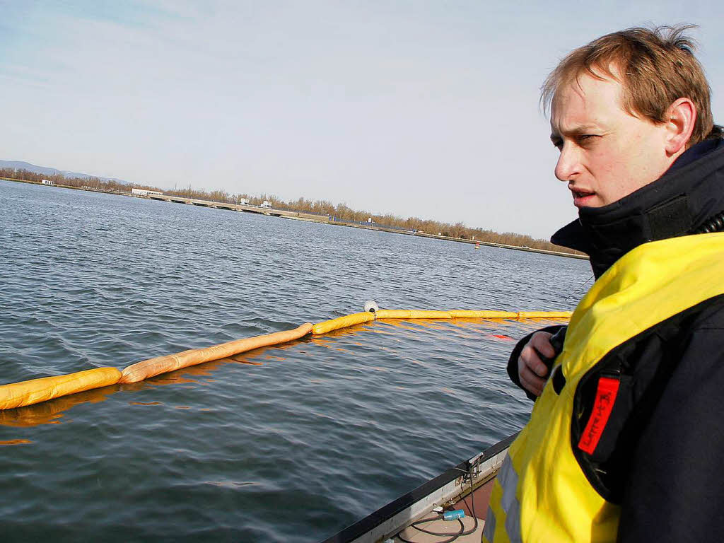 Die Bergung der gesunkenen Yacht in Schwanau-Nonnenweier