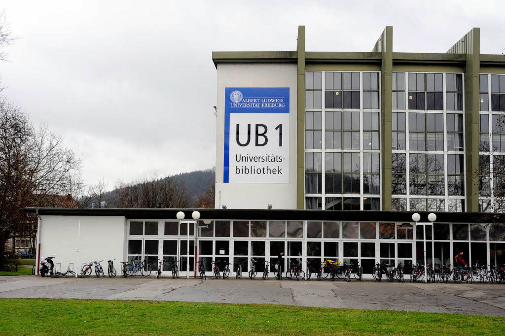 Stadthalle (UB1): Hier sieht der Thermograf rot! Die Ersatz-Universtittsbibliothek in der 55 Jahre alten Stadthalle ist bei unserem Test die Energieschleuder Nummer eins.