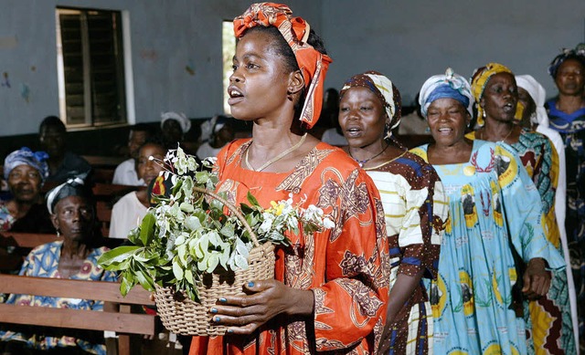 &#8222;Besuch aus Kamerun&#8220; :  So...ei den Gottesdiensten in Kamerung zu.   | Foto: privat