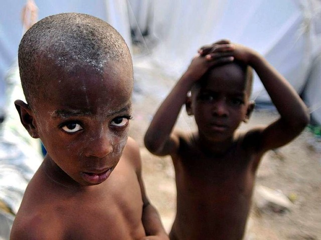 Haitianische Kinder: Ihnen soll der Wi...20; in Logne eine Perspektive geben.  | Foto: dpa