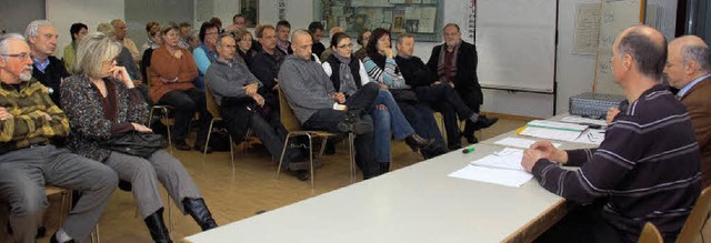 Volles Haus: Am Donnerstagabend war in...ert-Baum-Stube  kein Platz mehr frei.   | Foto: Heike Lemm