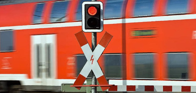 Diesmal  hat in Sachen Umgehungsstrae...prsidium die Ampel auf Rot gestellt.   | Foto: dpa