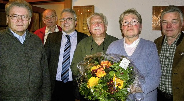 Nachdem Heinz Spitz als Wanderfhrer u...in als Wegewart erhalten (von links).   | Foto: Kirsten Lux