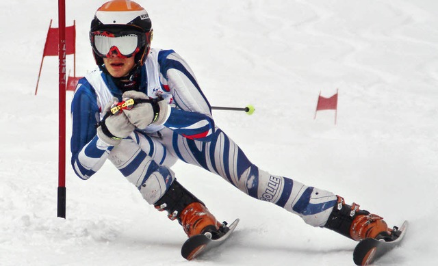 Elegant ums Tor: Lokalmatador Tobias B... im Riesenslalom eine schnelle Linie.   | Foto: herzog