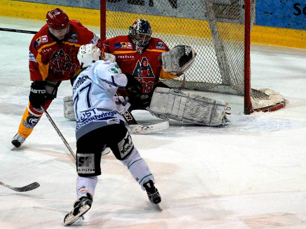 Schwarzwaldgipfel auf Eis: Freiburg versus Schwenningen, Wlfe gegen Wild Wings.