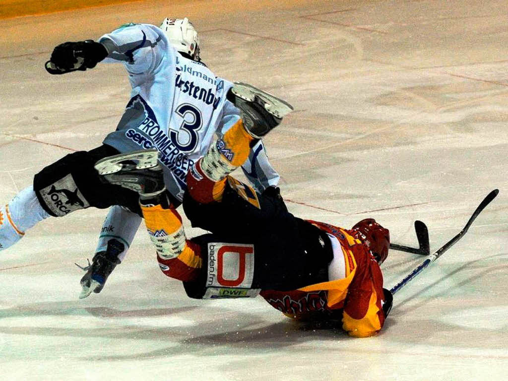 Schwarzwaldgipfel auf Eis: Freiburg versus Schwenningen, Wlfe gegen Wild Wings.