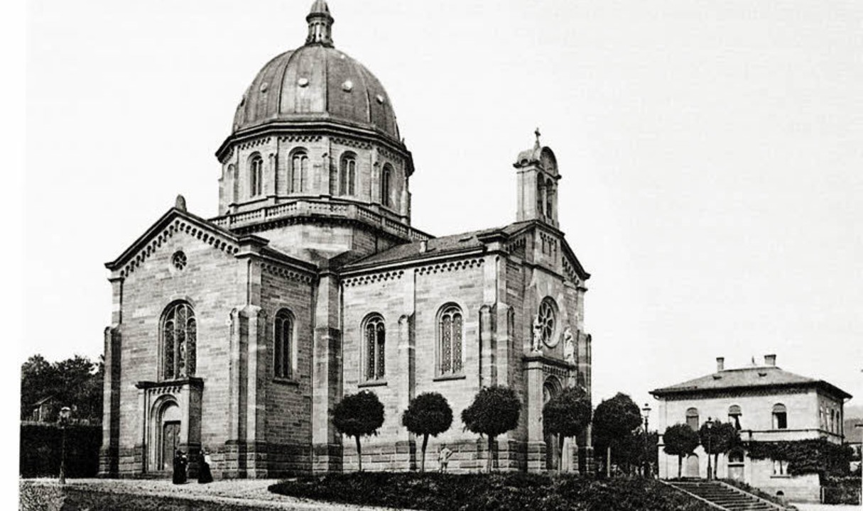 Christuskirche und Pfarrhaus um 1890  | Foto: Stadtarchiv