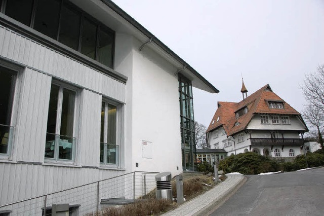 Bei der Feuerwehr bekannt für die zahl...n Fehlalarme: die Klinik Stöckenhöfe. | Foto: Tanja Bury Bei der Feuerwehr bekannt für die zahl...n Fehlalarme: die Klinik Stöckenhöfe. | Foto: Tanja Bury