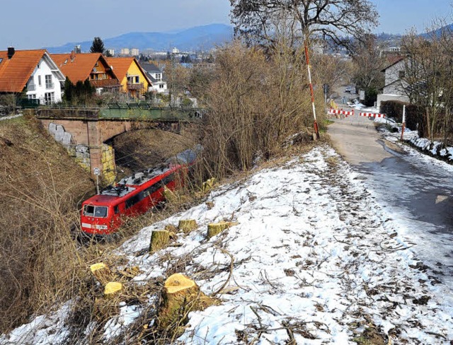 Steil bergab geht es am St. Georgener ...eil des Belliweges nun voll gesperrt.   | Foto: Thomas Kunz