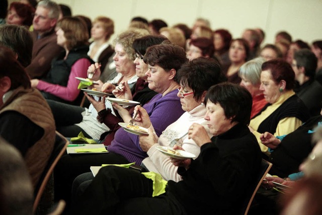 Lecker, lecker &#8211; Kostproben gab es fr die Besucher.   | Foto: ch. breithaupt