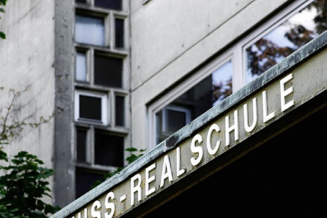 Theodor-Heuss-Realschule wird von Begi...ht die Schule ins Hornschuchareal um.   | Foto: Henning