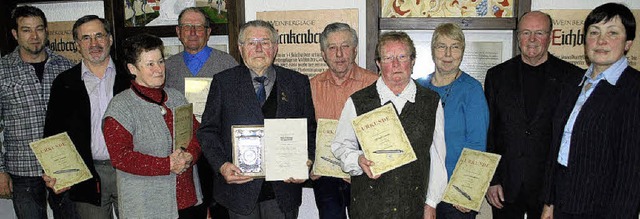 Zahlreiche  Mitglieder des Oberrotweil...wurden fr langjhrige  Treue geehrt.   | Foto: benjamin bohn