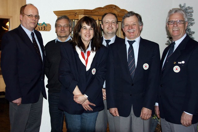 Ehrung beim DRK Grafenhausen (von link...row, Bernhard Heer und Eberhard Hummel  | Foto: Chris Seifried