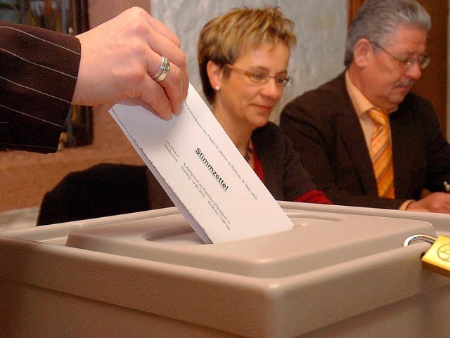 Stimmabgabe bei der Pfarrgemeinderatsw... nirgendwo am nrdlichen Kaiserstuhl.   | Foto: Jrgen Schweizer