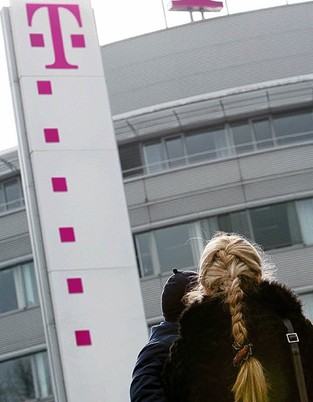 Bessere  Aufstiegschancen fr Frauen will die Telekom.  | Foto: dpa